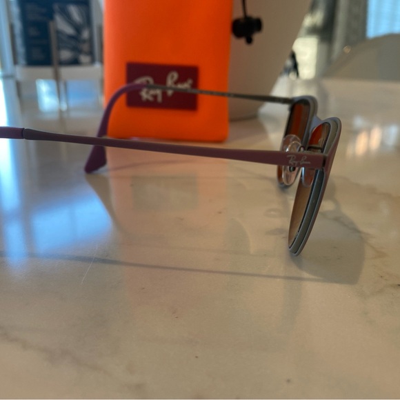 Girls Ray Ban Sunglasses - Picture 5 of 5